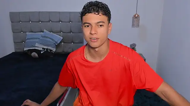 Santy Stump online show from February 18, 10:39 pm