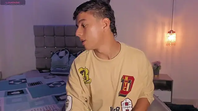 Santy Stump online show from November 15, 9:19 pm