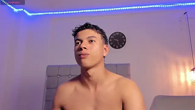 Santy Stump online show from October 27, 8:54 pm