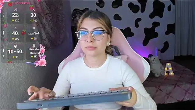 abbie jensen  online show from February 9, 4:21 am