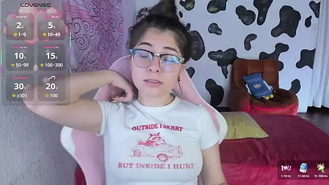 Snapshot of abbie_jensen_ chatting on November 6, 8:57 pm abbie jensen online show from November 6, 8:57 pm