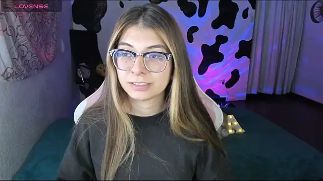 abbie jensen  online show from February 23, 2:24 am