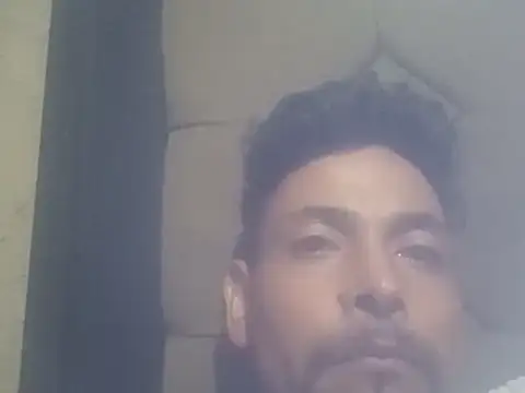 ConfidedAward online show from December 17, 9:47 am