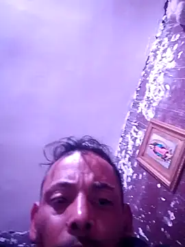 ConfidedAward online show from April 5, 10:44 am