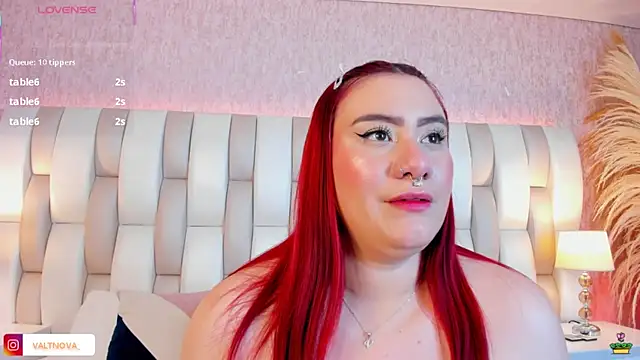 valt  online show from November 11, 8:47 pm