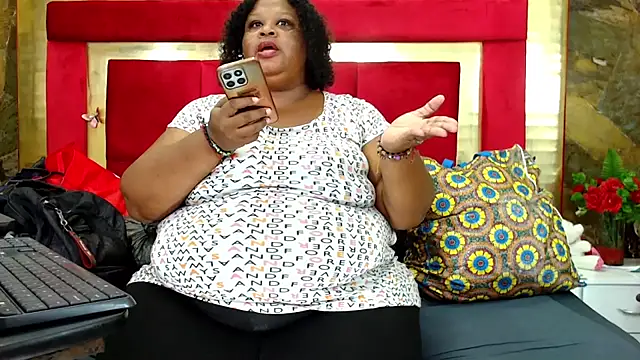 Snapshot of Exoticbigmandy chatting on July 14, 8:26 pm Exoticbigmandy online show from July 14, 8:26 pm
