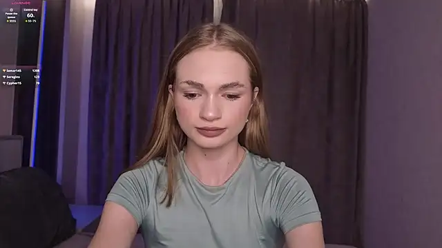 Snapshot of Pussyya777 chatting on October 28, 12:37 pm Pussyya777 online show from October 28, 12:37 pm