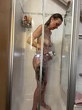 LucyLingerie78 online show from February 6, 9:16 am