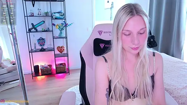 SabrinaRosed online show from July 23, 4:47 pm