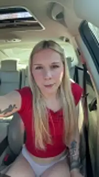 SabrinaRosed online show from April 20, 11:35 am