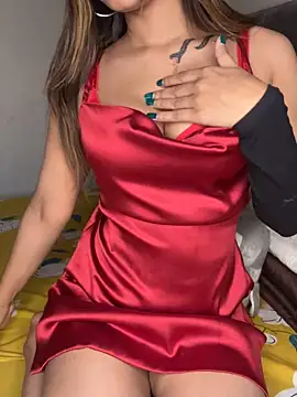 Snapshot of Scarlett_1819 chatting on November 16, 5:17 pm Scarlett 1819 online show from November 16, 5:17 pm