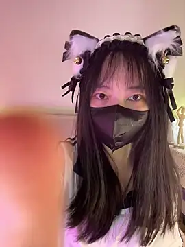 Snapshot of love-uiui chatting on October 23, 12:26 pm love-uiui online show from October 23, 12:26 pm