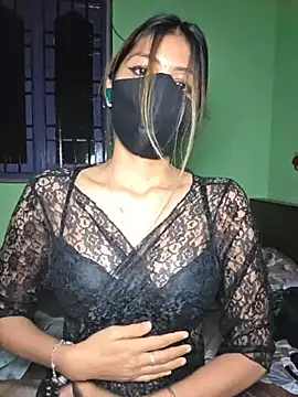Isha Sax online show from May 3, 3:37 pm