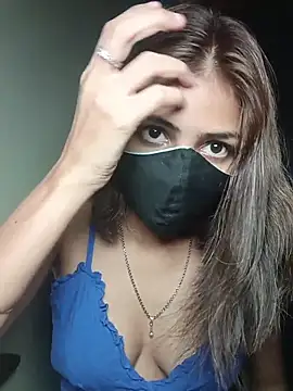 Isha Sax online show from November 17, 7:23 am