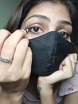 Isha Sax online show from November 9, 7:12 am