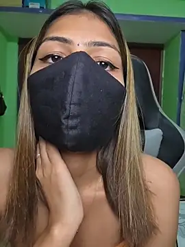 Isha Sax online show from April 11, 1:59 pm