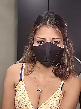 Snapshot of Isha_Sax chatting on February 15, 7:51 am Isha Sax online show from February 15, 7:51 am