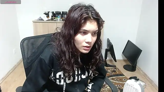 MalloryMyers online show from November 14, 5:49 pm