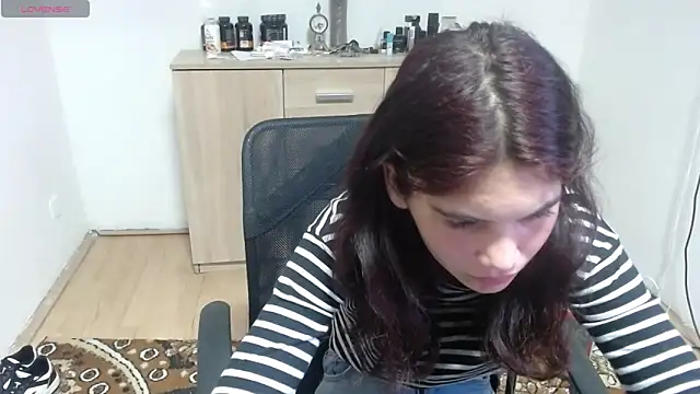 Snapshot of MalloryMyers chatting on September 20, 3:17 pm MalloryMyers online show from September 20, 3:17 pm