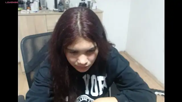 Snapshot of MalloryMyers chatting on September 11, 5:57 pm MalloryMyers online show from September 11, 5:57 pm