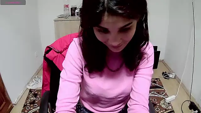 MalloryMyers online show from December 1, 8:32 pm