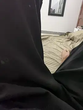 USUARIO-23 online show from April 12, 11:30 pm