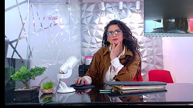 Dakota Rainbow22 online show from February 17, 5:32 pm