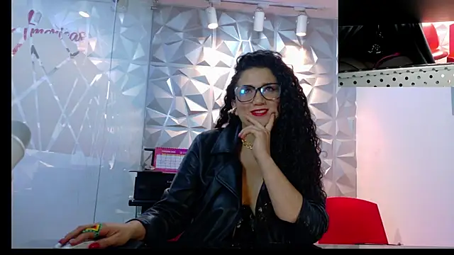 Dakota Rainbow22 online show from February 15, 7:42 am