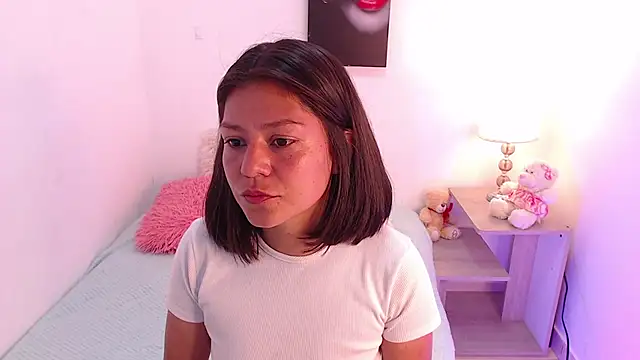 renataj online show from November 13, 6:45 pm