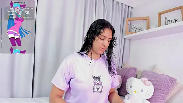 niia7 online show from February 17, 7:44 pm