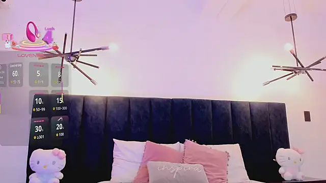 Snapshot of niia7 chatting on October 11, 7:37 pm niia7 online show from October 11, 7:37 pm