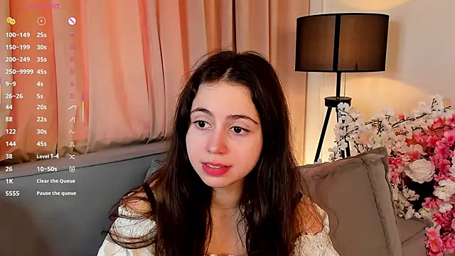 Snapshot of JulianaChapel chatting on September 15, 8:04 am JulianaChapel online show from September 15, 8:04 am