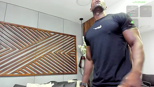 MarcusBlack  online show from November 18, 11:35 am