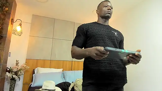 MarcusBlack  online show from March 16, 11:36 am