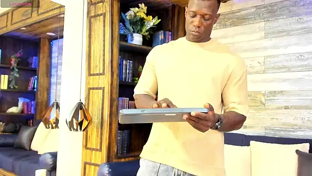 MarcusBlack  online show from July 11, 11:54 am