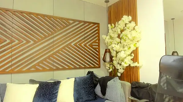 MarcusBlack  online show from October 24, 11:53 am