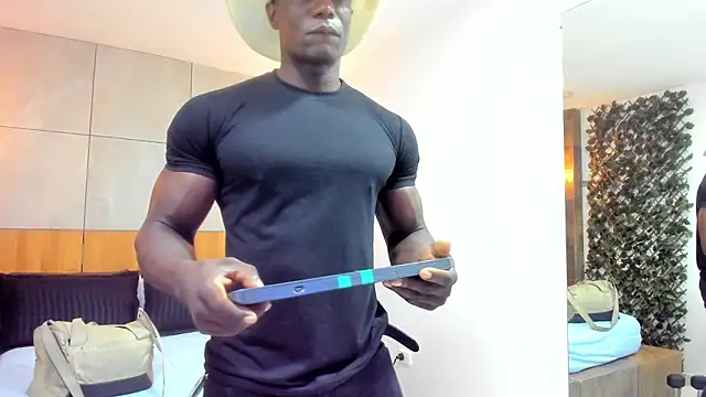 MarcusBlack  online show from March 28, 11:55 am