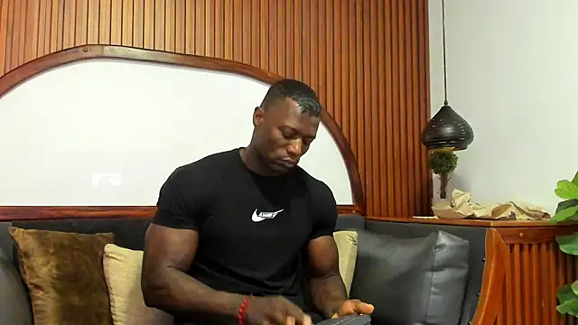MarcusBlack  online show from May 20, 12:24 pm