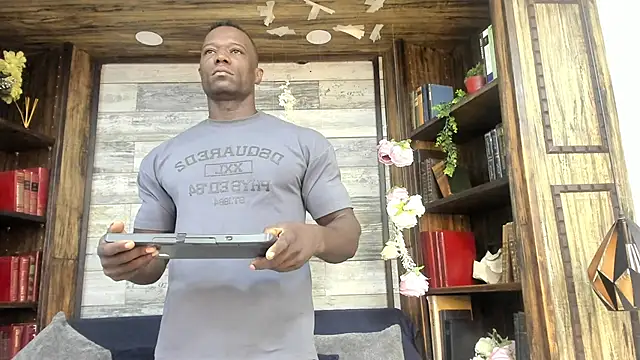 MarcusBlack  online show from February 17, 12:57 pm