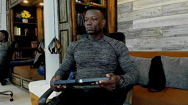 MarcusBlack  online show from December 21, 4:30 pm