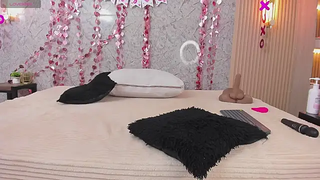 Antonella west online show from February 10, 8:30 pm