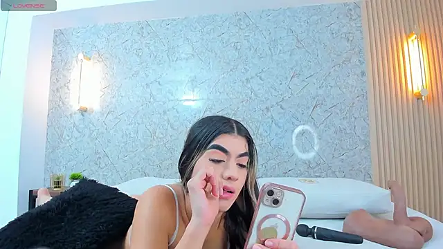 Snapshot of Antonella_west chatting on November 8, 8:34 pm Antonella west online show from November 8, 8:34 pm