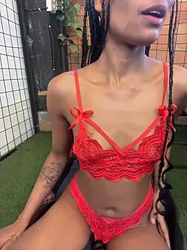 SweetCheeksXXX online show from April 3, 9:32 pm