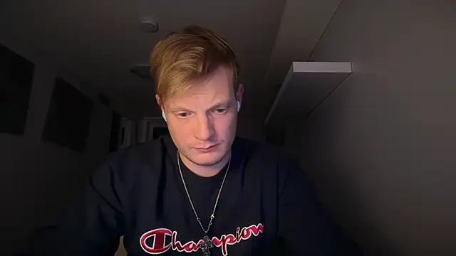lustylyndon online show from March 21, 3:41 am