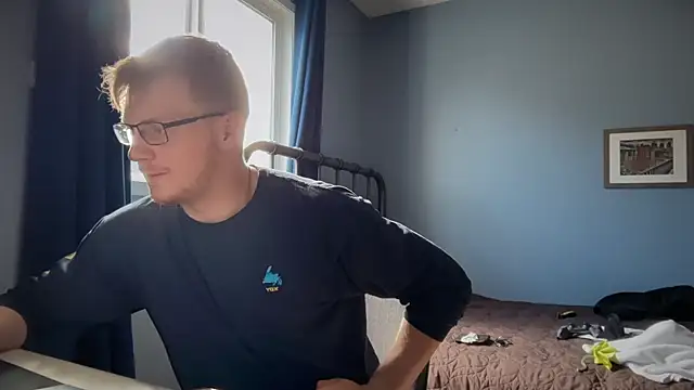lustylyndon online show from May 30, 4:45 pm