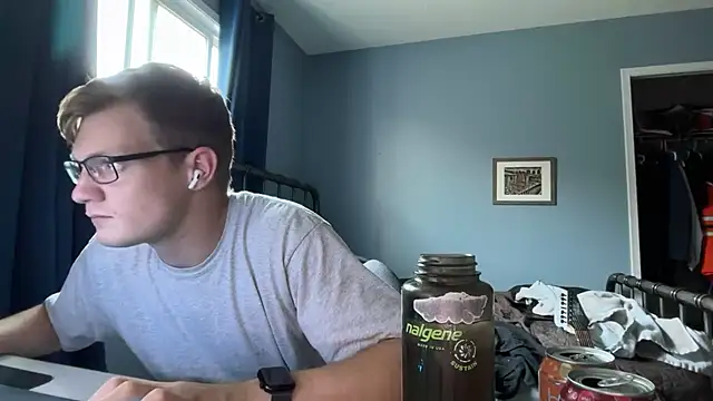 lustylyndon online show from July 23, 2:42 am
