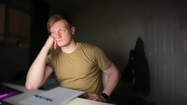 lustylyndon online show from March 25, 5:18 am