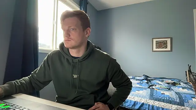 lustylyndon online show from April 2, 4:02 pm