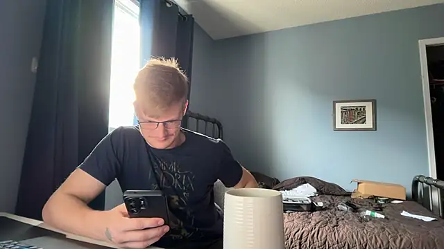 lustylyndon online show from July 8, 5:13 pm