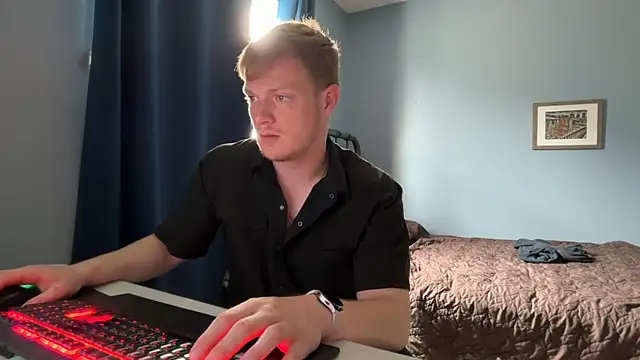 lustylyndon online show from May 10, 6:43 pm